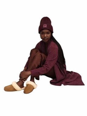 UGG ($140) Scuffette II Slipper (USA 11 EU 42) - Length 11.5